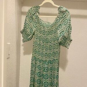 Max studio rushed dress with cap sleeves